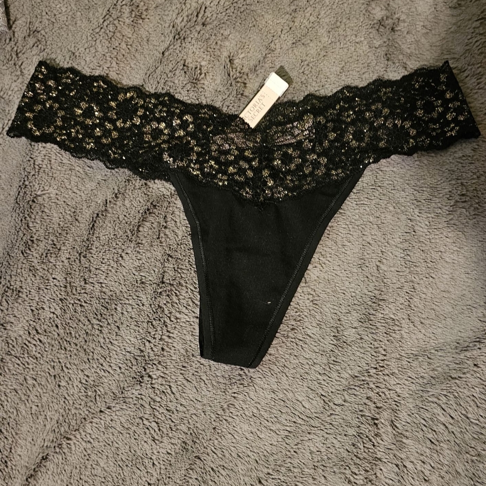 VICTORIA SECRET (PINK) THONG